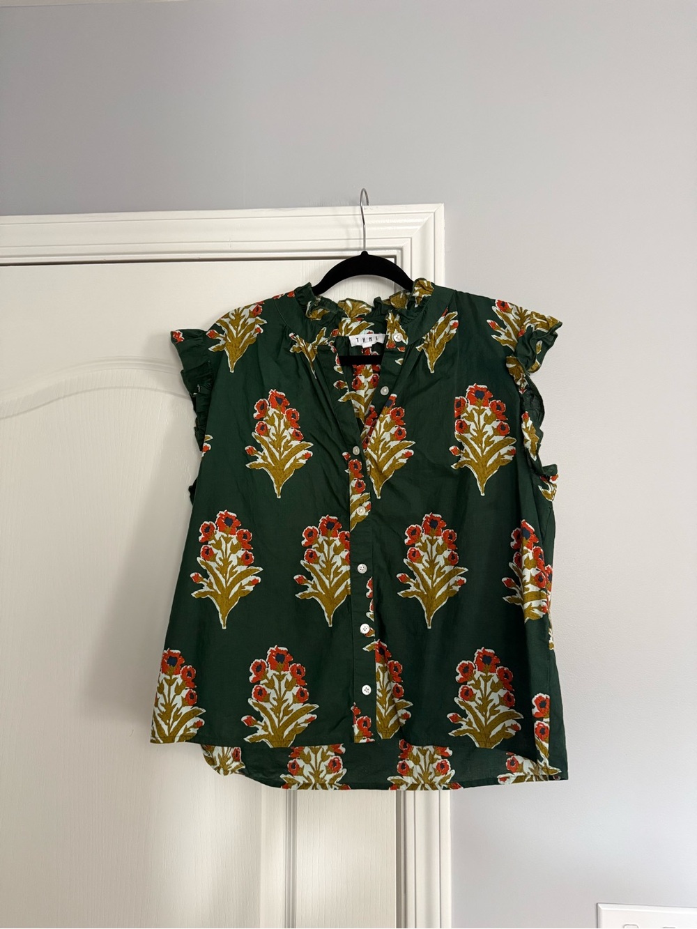 THML Green Floral Ruffle Sleeve Button-Front Top